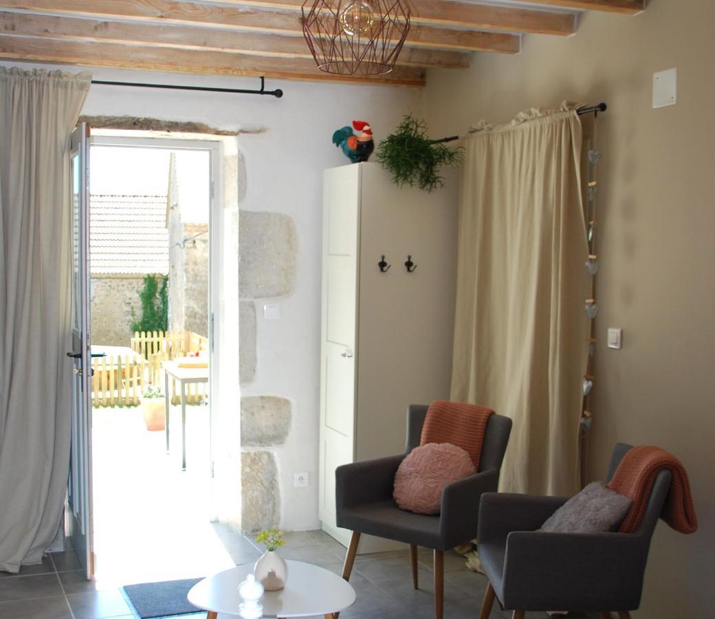 Chambres D'Hotes Maison Balady Bellenaves Exterior photo